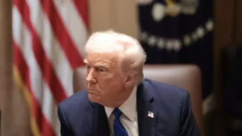 Трамп Ақ үйде ауызашар берді