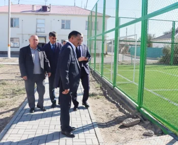 Аудан әкімі Тереңөзек кентіндегі абаттандыру жұмыстарымен танысты