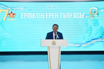 Аудан әкімі отан қорғаушылар күнімен құттықтады